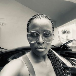 Meet your Posher, Beth